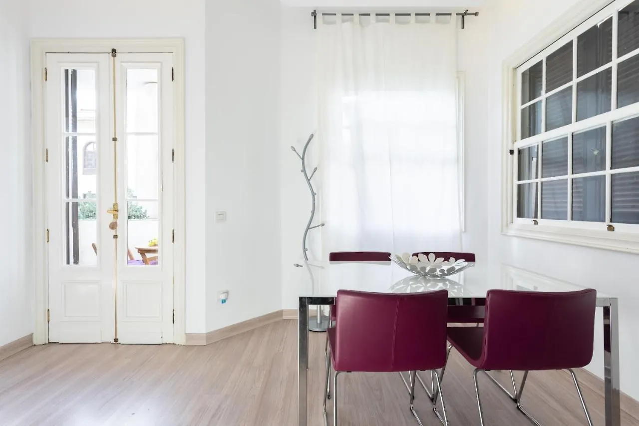 Home2Book Center Design Apartment Santa Cruz