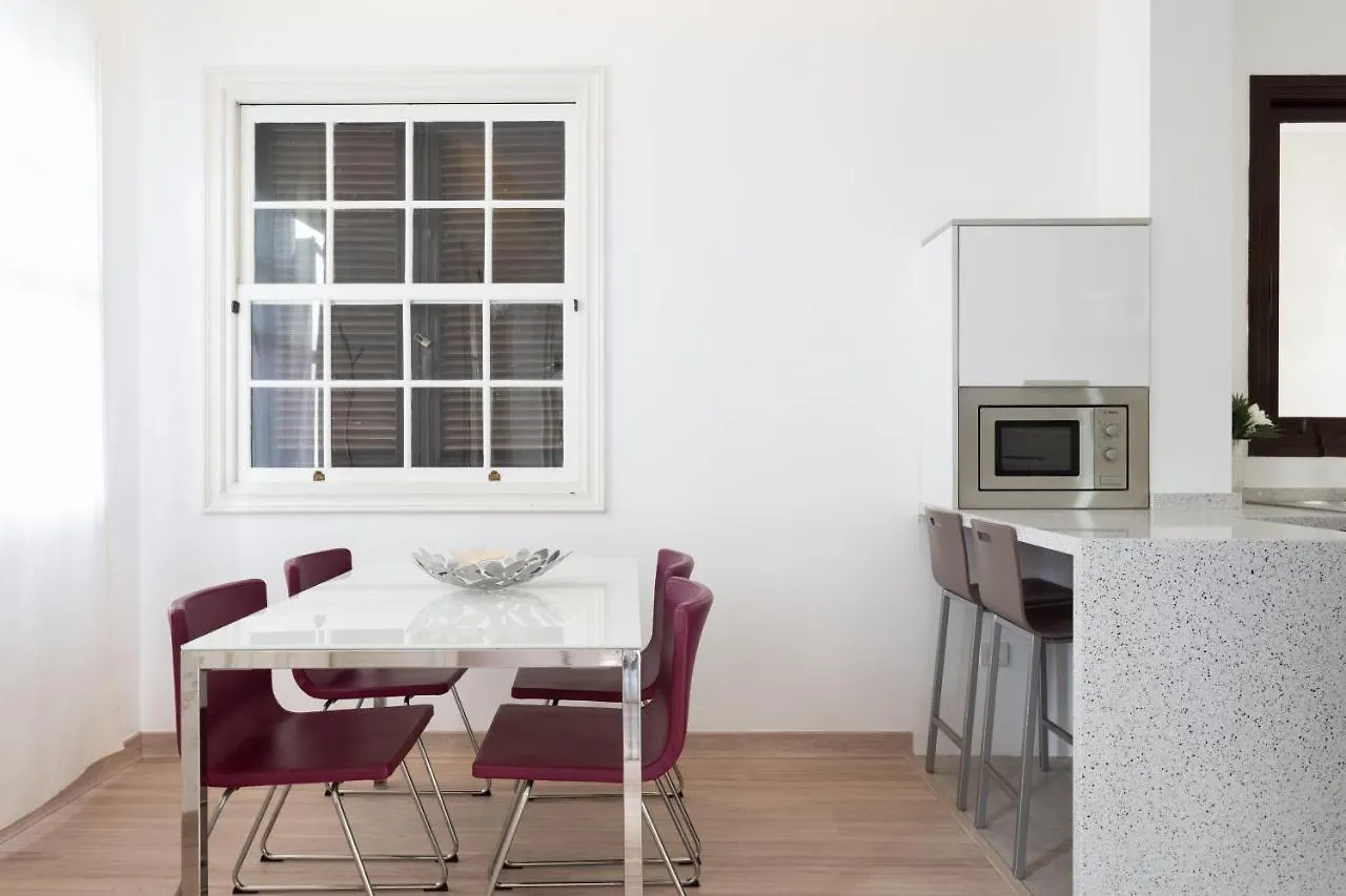 Home2Book Center Design Apartment Santa Cruz